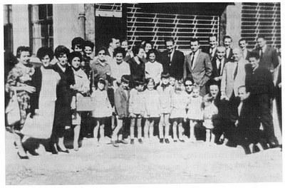 Ikastolak 50 urte: Mahai-ingurua eta bideo-emanaldia