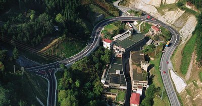 "Matsarian zerbait gertatzen ari da" erakusketa Portalean