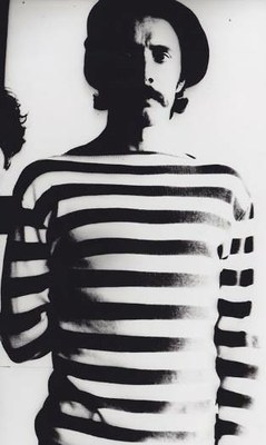 Artzeren sakontasuna eta grabitaterik eza