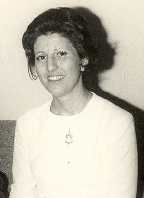 Begoña, Peronekin euskaraz ikasi zuen neskatila