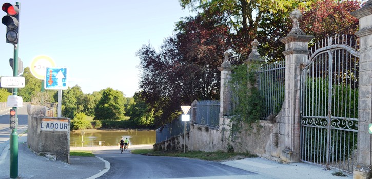 Saubuçatik Aturrira