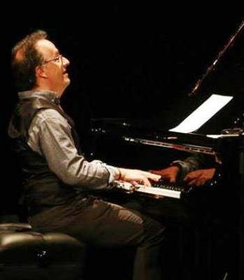 Iñaki Salvadorren zirrara bikoitza