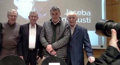 Joxe Azurmendi, jakintsu maitekorra eta maitatua