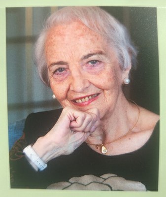 Miren Jone Azurza, gure lehen kazetaria