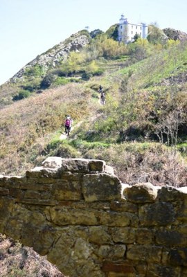 Ulia, kaio astrapalatsuen paradisua