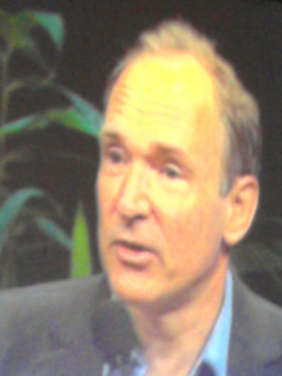 Tim Berners-Leek WWW2012 kongresuko irekiera-hitzaldian eta "Web as a human right?" mahai-inguruan esandakoak