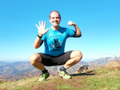 5 urte eta 100 mendi-tontor