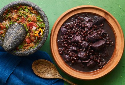 Etl-akoatl-chili (AKA bababaltza sakramentuekin eta gindillekin)