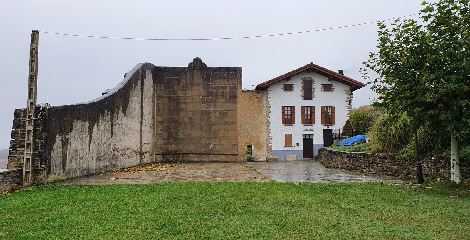 Beuntzako pilotalekua (Atetz bailara, Nafarroa Garaia)
