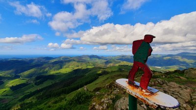 Kalamua (771 m, Elgoibar) , arrantzaleen "Kala-Muga" adierazten (ei) duen tontorra