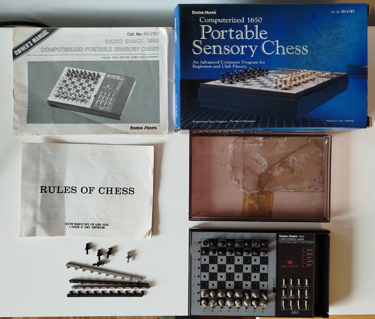 Radio Shack chess playing machine full set