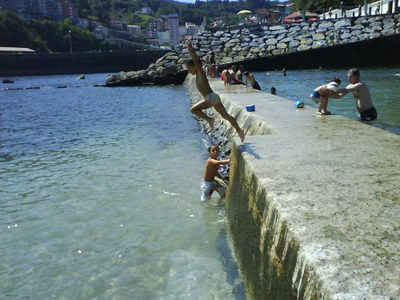 Mutrikuko piszina edo igerileku naturalak